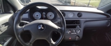 Mitsubishi Outlander II 2.0 i 136KM 2006 Mitsubishi Outlander 2.0 benz bezwypadek ,fabryczny lakier ,bez rdzy 2.0, zdjęcie 11