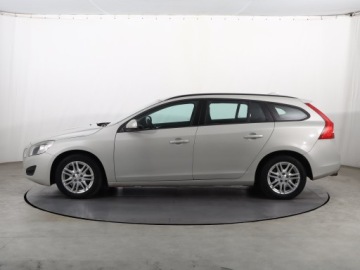 Volvo V60 I Kombi 1.6 DRIVe 115KM 2013 Volvo V60 D2, Navi, Klima, Klimatronic, Tempomat, zdjęcie 2
