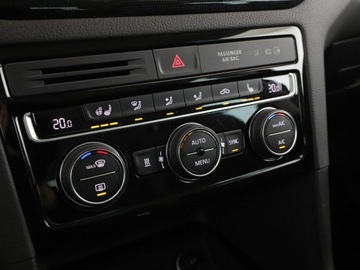 Volkswagen Golf Sportsvan Sportsvan Facelifting 1.5 TSI ACT 150KM 2019 Volkswagen Golf Sportsvan Highline automat, zdjęcie 30