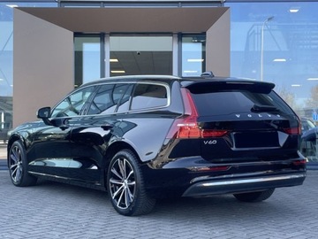 Volvo V60 II  2024 VOLVO V60 T6 AWD Plug-In Hybrid Core Combi 2.0 (398KM) 2024, zdjęcie 2