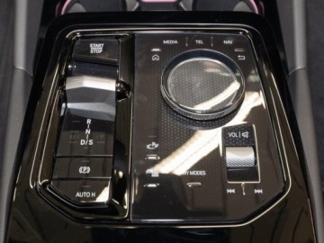 BMW Seria 5 G90-91 2026 BMW Seria 5 Touring 540d xDrive Sport Combi 3.0 (303KM) 2026, zdjęcie 12