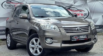 Toyota RAV4 III MPV Facelifting 2.0 Valvematic 158KM 2011 Toyota RAV4 2.0 158 KM 4x4 bezwypadkowa serwisowana Oplacona 2.0 Benzyna, zdjęcie 3