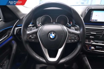 BMW Seria 5 G30-G31 Limuzyna 520i 184KM 2020 BMW Seria 5 520iFV23LED Fog lightsFotel SportowySport Line 2.0 Benzyna, zdjęcie 8