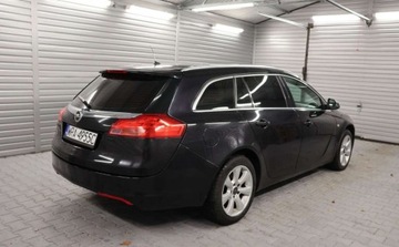 Opel Insignia I Sports Tourer 2.0 CDTI ECOTEC 110KM 2009 Opel Insignia Panorama, Multifunkcja, Tempomat, Komputer, Climatronic, Zad, zdjęcie 2