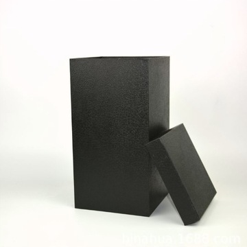 CZERWONA WIECZNA RÓŻA POD KLOSZEM STOŻEK LED KWIAT