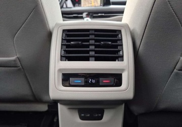 Volkswagen Golf VIII Variant 2.0 TDI 115KM 2021 Volkswagen Golf SalonPL 2.0TDI 115KM Style LED Plus Alu17 Masaz Pakiety AC, zdjęcie 15