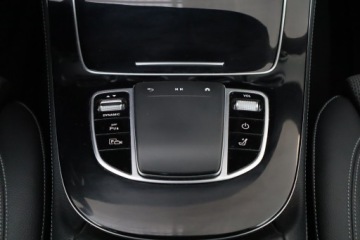 Mercedes Klasa E W213 Kombi Plug-in Facelifting 2.0 E300de 306KM 2020 Mercedes E E 300 de, 301 KM, Automat, Skóra, Navi, zdjęcie 19