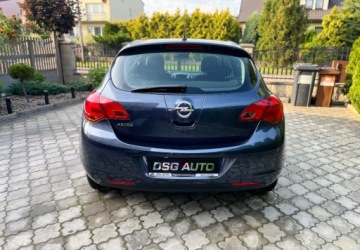 Opel Astra J Hatchback 5d 1.4 Twinport ECOTEC 100KM 2010 Opel Astra 1.4 benzyna 1 wlasciciel Serwisowany 1.4 Benzyna 100KM, zdjęcie 6