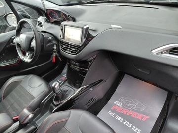 Peugeot 2008 I SUV Facelifting 1.2 PureTech 110KM 2018 Peugeot 2008 GT Line Kamera Navi Klimatronik ParkAssist 1.2 Benzyna 110KM, zdjęcie 13