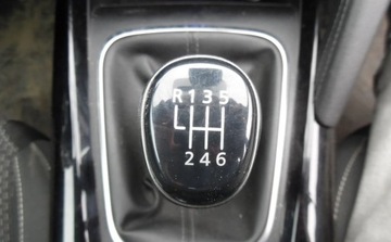 Renault Kadjar Crossover Facelifting 1.3 TCe 140 FAP 140KM 2019 Renault Kadjar 2019r, Salonowy, 1.3 Benzyna, Uszkodzony przod i prawy bok., zdjęcie 13