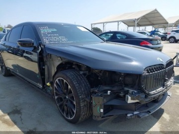 BMW Seria 7 G11-G12 2021 BMW Seria 7 750i xDrive 2021 4.4l 4.4 Benzyna 523KM, zdjęcie 7