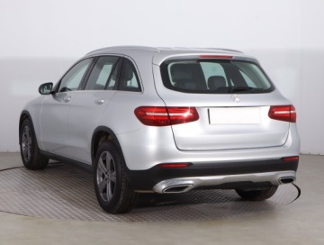 Mercedes GLC C253 SUV 2.1 220 d 170KM 2018 Mercedes GLC GLC 220 d 4MATIC, Salon Polska, zdjęcie 3