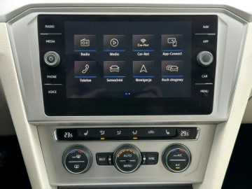 Volkswagen Passat B8 Variant 2.0 TDI BlueMotion SCR 150KM 2018 Volkswagen Passat 2.0 TDI Comfortline! Salon, zdjęcie 6