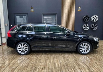 Volvo V60 I Kombi Facelifting 2.0 T3 DRIVE-E 152KM 2016 Volvo V60 T3 152KM SKORA BEZWYPADKOWY navi MANUAL gwarancja 2.0, zdjęcie 5