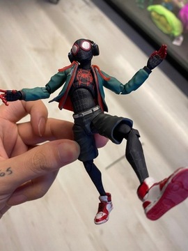 Фигурки Человека-паука Marvel Майлза Моралеса