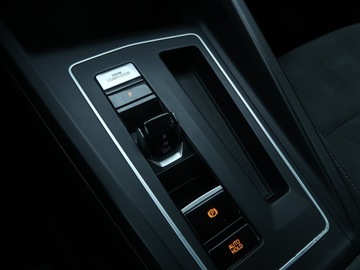 Volkswagen Golf VIII Hatchback Plug-In-Hybrid 1.4 TSI 204KM 2022 VW Golf 1.4 TSI eHybrid, Salon Polska, zdjęcie 16