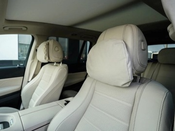 Mercedes GLS X167 SUV Facelifting 3.0 450d 367KM 2025 MERCEDES-BENZ GLS 450 d 4-MATIC AMG Line 3.0 (367KM) 2025, zdjęcie 4