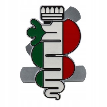 Alfa Romeo Snake logo na grillu samochodowym