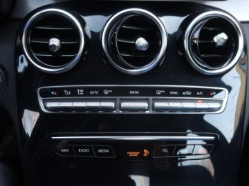 Mercedes Klasa C W205 Limuzyna 180 156KM 2018 Mercedes C C 180, Salon Polska, Serwis ASO, zdjęcie 15