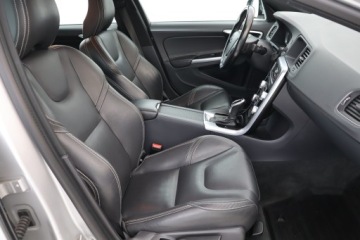 Volvo S60 II Sedan Facelifting 2.0 D3 DRIVE-E 150KM 2017 Volvo S60 D3, Salon Polska, Automat, VAT 23%, zdjęcie 8