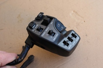 GL 1800 GOLD WING PRZELACZNIKI LEWE SWIATEL 01-05