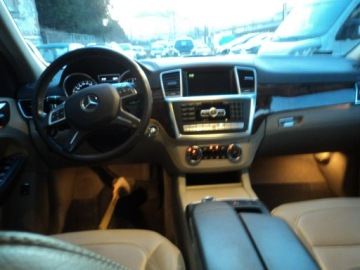 Mercedes Klasa M W166 Off-roader 350 BlueTEC 4MATIC 258KM 2012 Mercedes ML 350 sprzedam ładnego mercedesa ML 350, zdjęcie 9