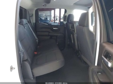 Chevrolet Silverado II 2019 Chevrolet Silverado 1500 Custom 2019 5.3l 5.3 Benzyna 355KM, zdjęcie 11