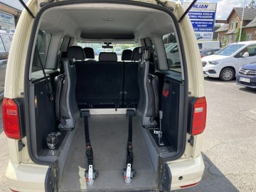 Volkswagen Caddy IV Kombi Maxi 2.0 TDI SCR BlueMotion Technology 102KM 2017 Volkswagen Caddy Niepełnosprawnych inwalida, zdjęcie 17