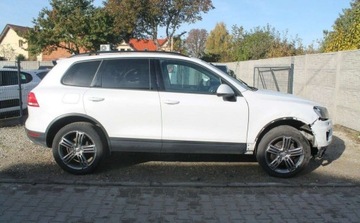 Volkswagen Touareg II SUV Facelifting 3.0 V6 TDI BlueMotion 262KM 2014 Volkswagen Touareg 3.0 Diesel 262KM, zdjęcie 3
