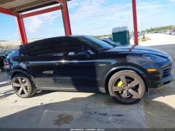 Porsche Cayenne III 2021 Porsche Cayenne E-HYBRID COUPE, 2021r., 4x4, 3.0L 3.0 Hybryda Plug-in 455KM, zdjęcie 4