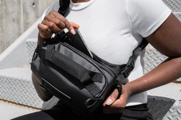 Фотосумка Wandrd Rogue Sling 3 л черный