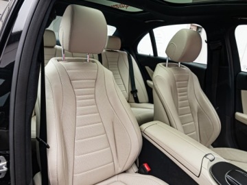 Mercedes Klasa E W213 Limuzyna Facelifting 2.0 220d 200KM 2022 MERCEDES-BENZ E Klasa 220 d 4-Matic 2.0 (200KM) 2022, zdjęcie 8