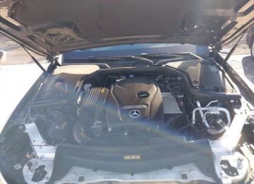 Mercedes Klasa E W213 2018 Mercedes-Benz Klasa E 2018, 2.0L, od ubezpieczalni 2.0 Benzyna 241KM, zdjęcie 12