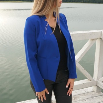 Женская куртка с воротником-стойкой васильково-синего цвета размер 36