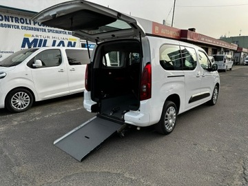 Opel Combo E Kombivan 1.5 Diesel 131KM 2020 Opel Combo niepełnosprawnych rampa inwalida 2021