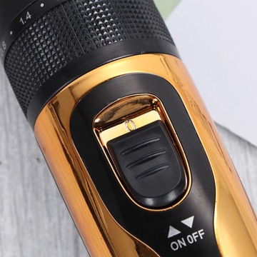 Профессиональная машинка для стрижки волос с мощным ЖК-дисплеем.