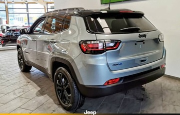 Jeep Compass II SUV Plug-In Facelifting 1.3 GSE T4 240KM 2022 JEEP Compass 1.3 T4 PHEV 4xe Upland S&amp;S aut Suv 240KM 2022, zdjęcie 2