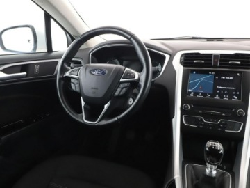 Ford Mondeo V Kombi 2.0 TDCi 150KM 2018 Ford Mondeo navi klima auto grzane fotele i kanapa, zdjęcie 15