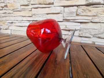 Ваза кубок чашка красная декоративная ваза