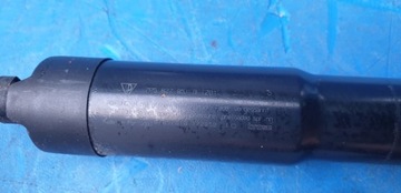 1X VZPĚRA/TLAKOVAČ TLUMIČ KUFRU KRYT ZADNÍ PORSCHE CAYENNE 958 7P5827851B