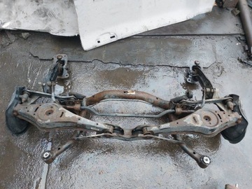 BELKA OŚ KOMPLETNE ZAWIESZENIE TYŁ BELKA PASSAT B6 KOMBI