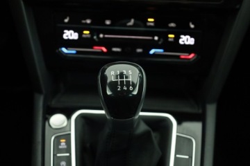 Volkswagen Passat B8 Variant Facelifting 2.0 TDI SCR 150KM 2022 VW Passat 2.0 TDI, Salon Polska, Serwis ASO, zdjęcie 14