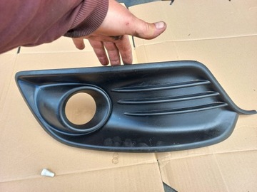 Renault Megane III kratka zderzaka prawa 263315510