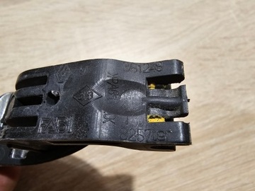 KLIKA DVEŘE LEVÝ PŘEDNÍ RENAULT CLIO LAGUNA III 3