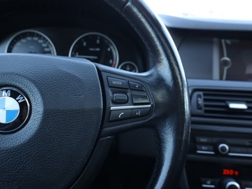 BMW Seria 5 F10-F11 2011 BMW 5 520d, Skóra, Navi, Xenon, Klima, zdjęcie 16