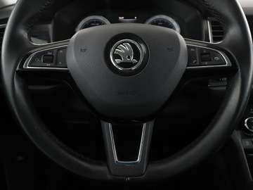 Skoda Kodiaq I SUV 2.0 TSI 180KM 2018 Škoda Kodiaq Skoda Kodiaq 4x4 DSG full LED skóra, zdjęcie 20