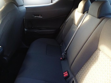 Toyota C-HR I Crossover Facelifting 1.8 Hybrid 122KM 2023 Toyota C-HR 1.8 Hybrid GPF Comfort 1.8 Hybrid GPF, zdjęcie 11