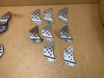 КОМПЛЕКТ КРЫШКИ ПОДНОГКА ВОДИТЕЛЯ ZX-6R ZX-9R ZXR