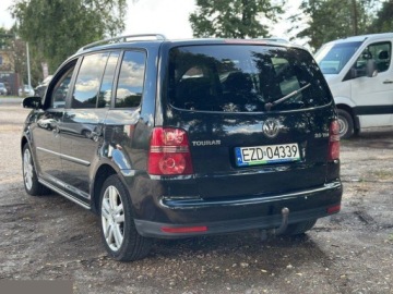 Volkswagen Touran I 2.0 TDI 170KM 2008 Volkswagen Touran 2.0 TDI DPF DSG Trendline 170KM 2008r, zdjęcie 9
