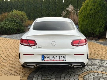 Mercedes Klasa C W205 2019 Mercedes-Benz Klasa C 2.0 16V benzyna 245 KM 2019r, zdjęcie 13